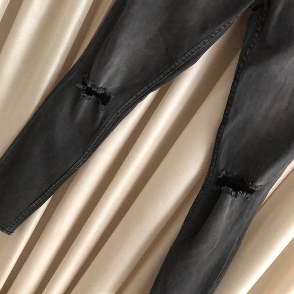 Amuse Society Distressed Jeans - Picture 7 of 8